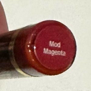 Mod magenta lipstick NWT LipSense by SeneGence